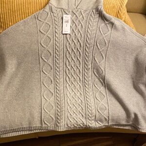 Elegant Gray Cable Knit Turtleneck Sweater